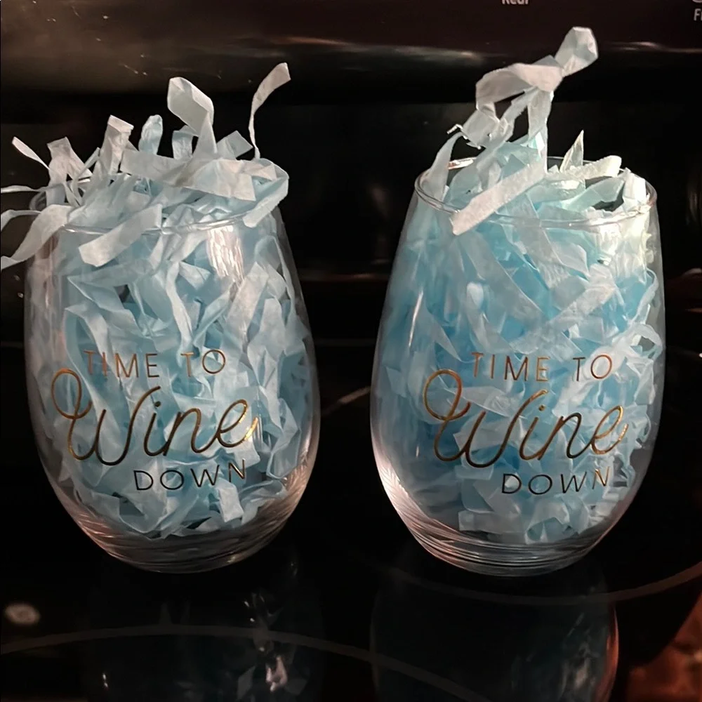 Set of 2 Wine Glasses